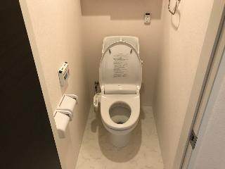 ラウレア　ヒレ 玄関