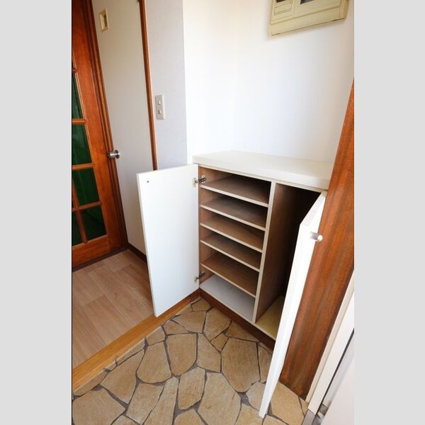 高野山第一ビル406号室 シューズボックス