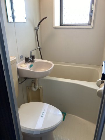 ハイツ平楽203号室 トイレ