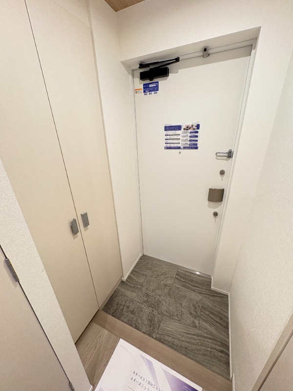 レジディア月島Ⅱ 玄関