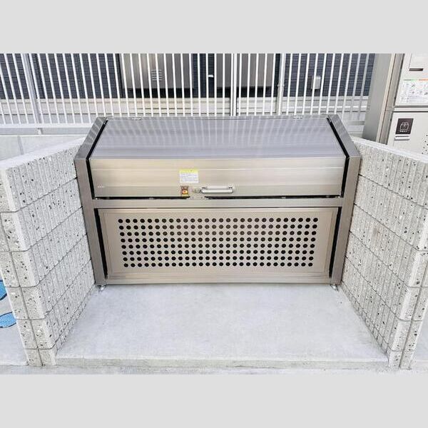 ドムスクラルス大宮桜木町 ゴミストッカー