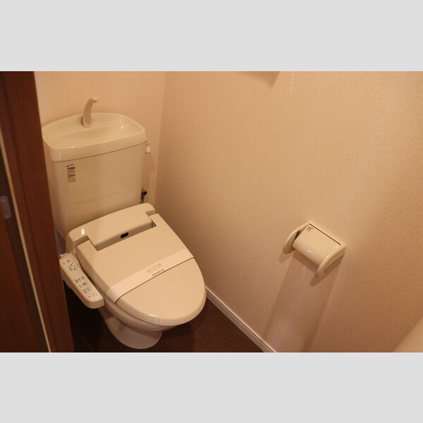 A8 温水洗浄暖房便座