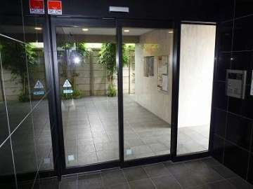 サンテミリオン八王子中町405号室 エントランス