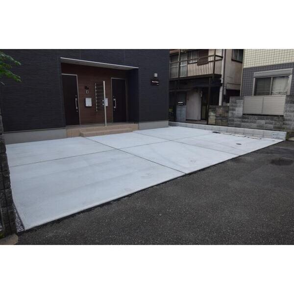 Bonne　Maison 駐車場