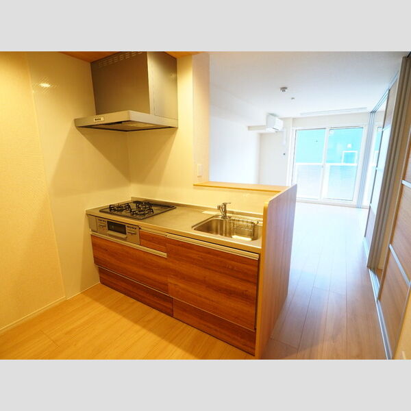 ビーグルテラス　B 対面キッチン(3口コンロ)