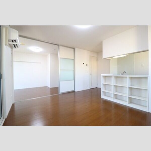 クリアシーズンズ　C リビング