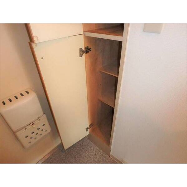 メゾン・ド・マニエール0306号室 収納