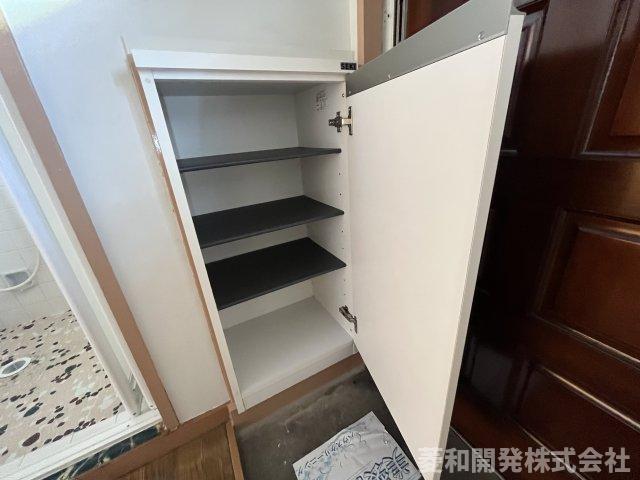 第一マンション3階 収納