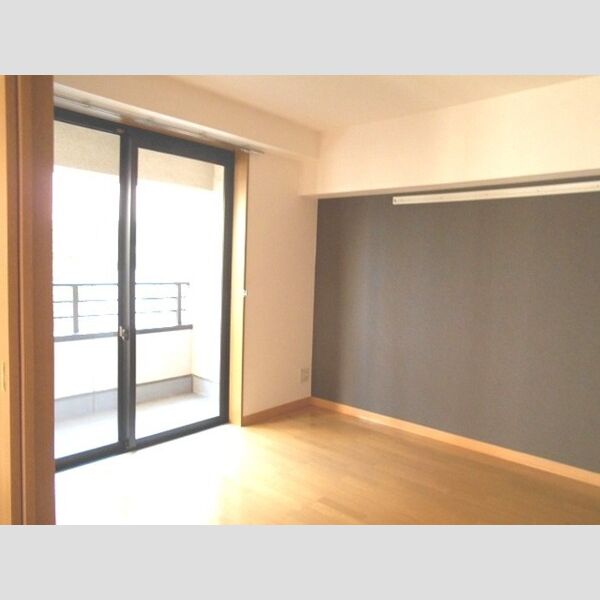 グラース202号室 南洋室6.3帖