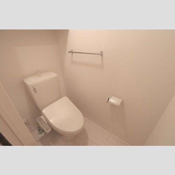 アンリシール・レイク103号室 温水洗浄暖房便座