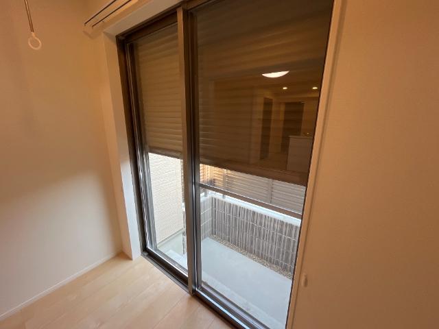 （仮称）柏市篠籠田　新築アパート102号室 窓シャッター（イメージ）