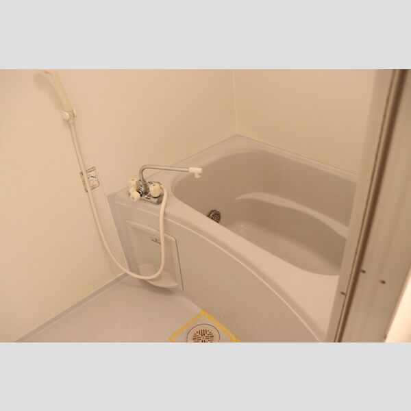 ヴィラ ラフィーネ 浴室