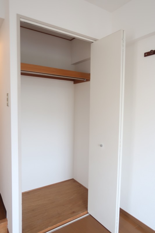 クリスタルグローブ3階 収納