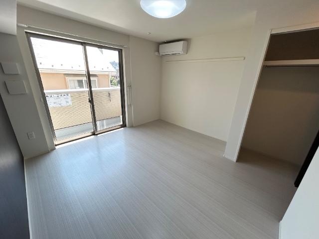 OceanCoastTsudanuma（オーシャンコーストツダヌマ）206号室 洋室