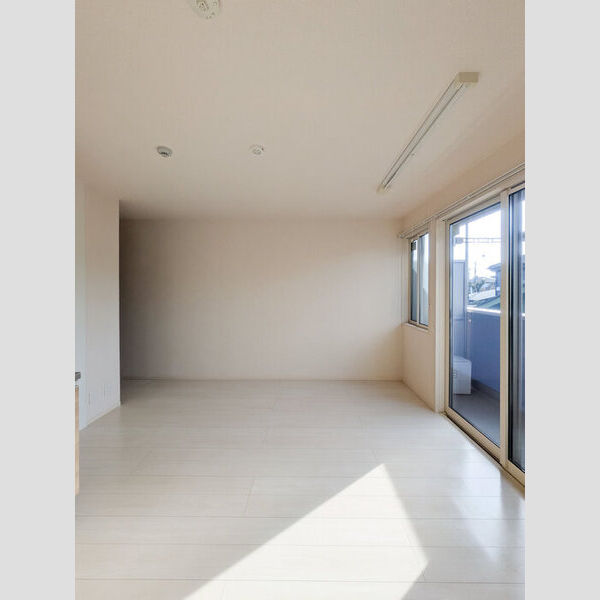 グランド・キャッスル205号室 リビング