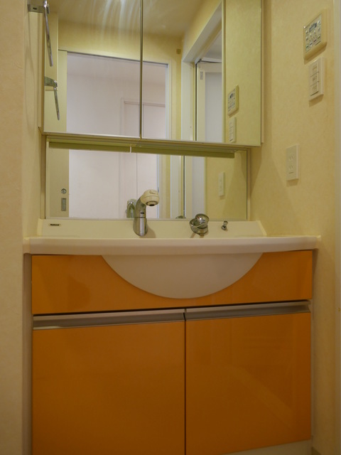 ガーラ・レジデンス府中3階 独立洗面化粧台