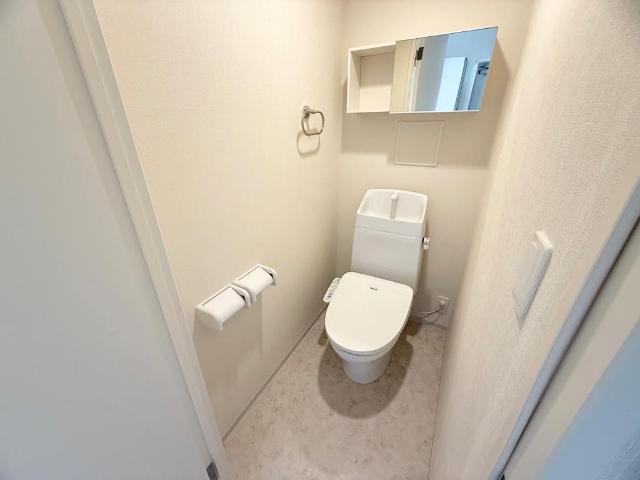 Forest cape203号室 シャワー付トイレ