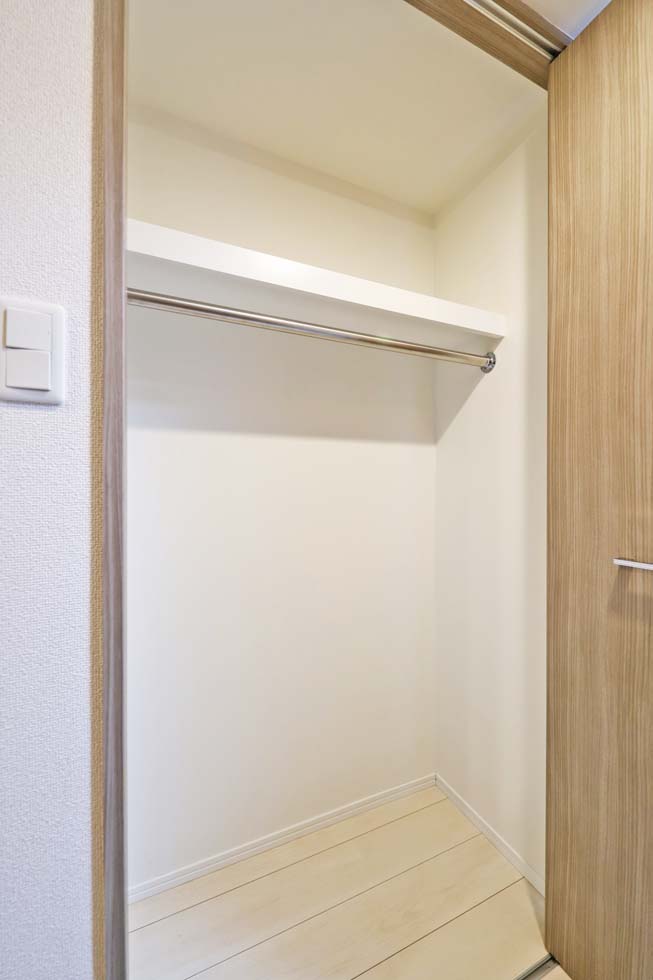 VERXEED横濱WEST 内観