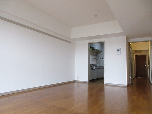 テレパレス船橋三咲Ａ棟4階 リビング・ダイニング（約１１．５畳）　※2025年10月撮影