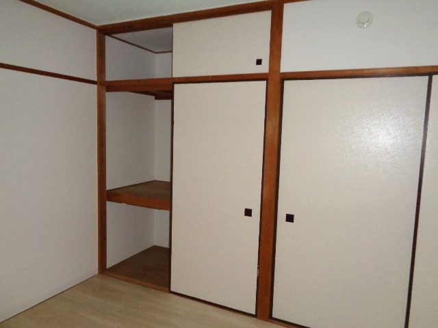 阿部南葛西第１マンション(E-046)1階 洋室6帖（左）