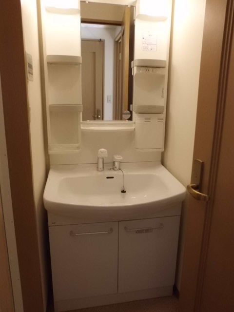 エディフィッシオ菊名 洗面