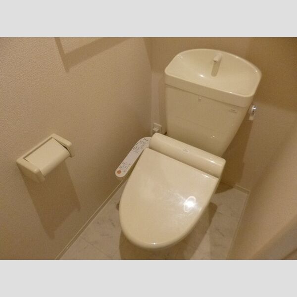 フルール　ポワール106号室 温水洗浄暖房便座