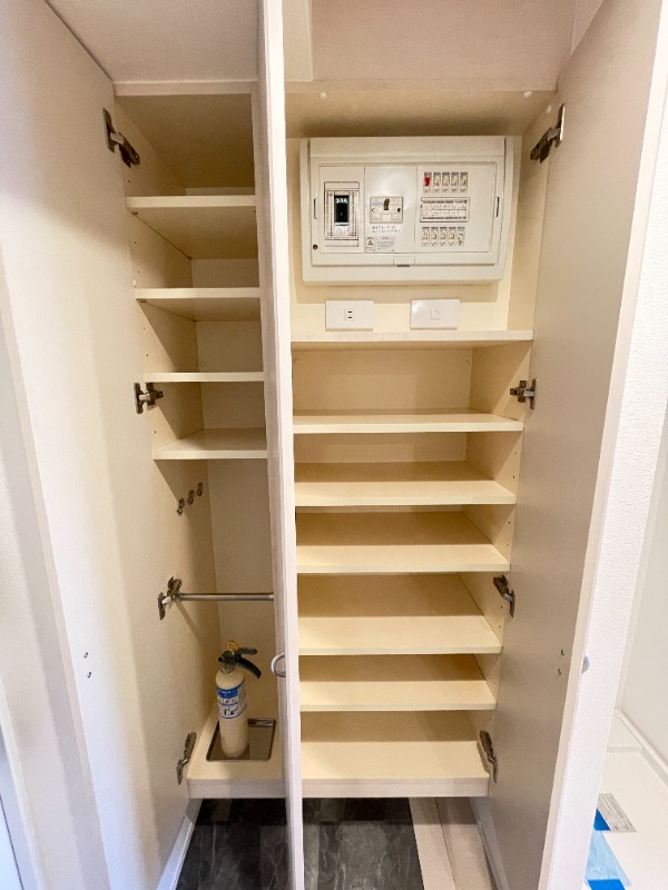 レジディア九段下5階 収納