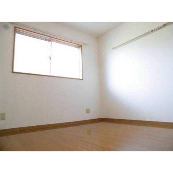 ヴィラ・アムール0202号室 同建物別部屋の参考画像