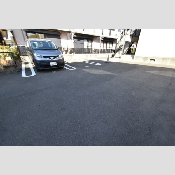 パーシモン 駐車場