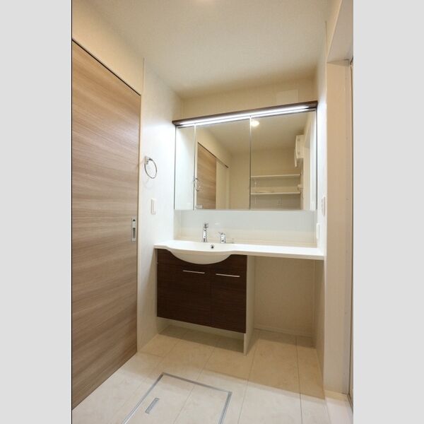 ジュモンターニュ202号室 洗髪洗面化粧台