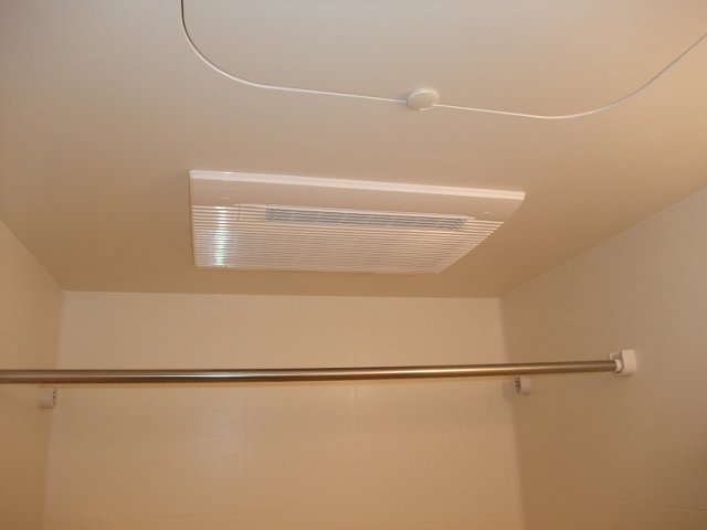 ローザ　オノモン303号室 浴室乾燥機