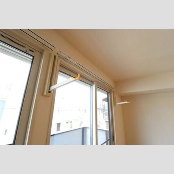 ボヌールおおたかの森　Ⅱ202号室 室内物干し