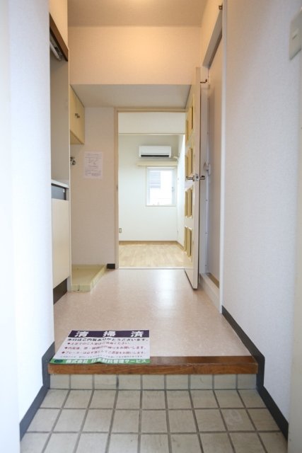 ライブコア赤羽1階 玄関