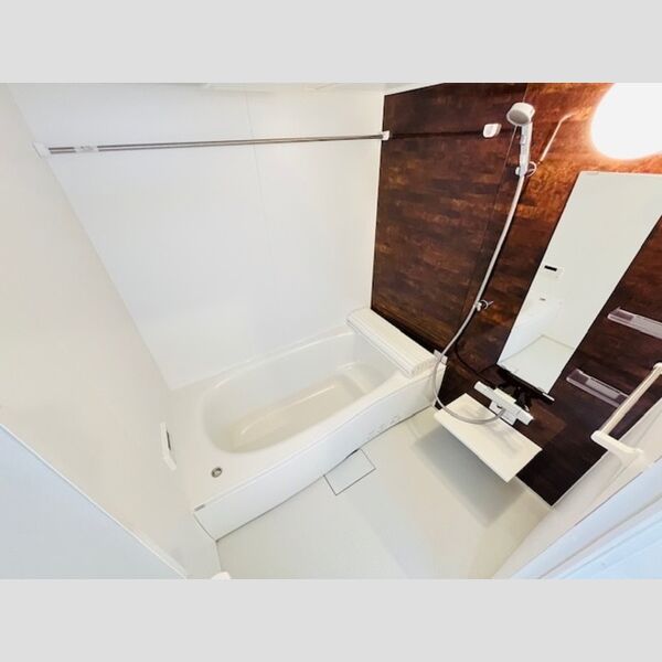 ファンウェーブ湘南藤沢303号室 バス