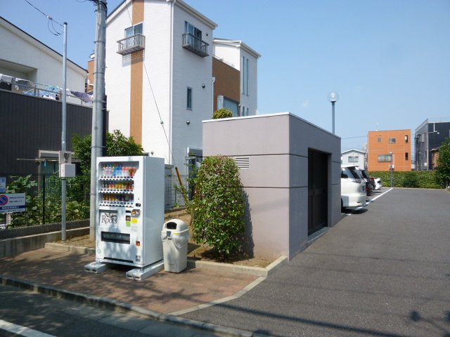 ブールヴァル鹿島田Ａ エントランス