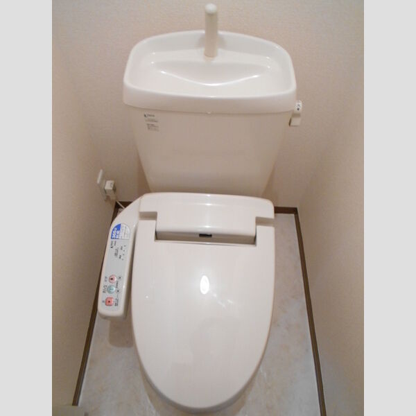 ラ・ポルト ボヌール103号室 トイレ