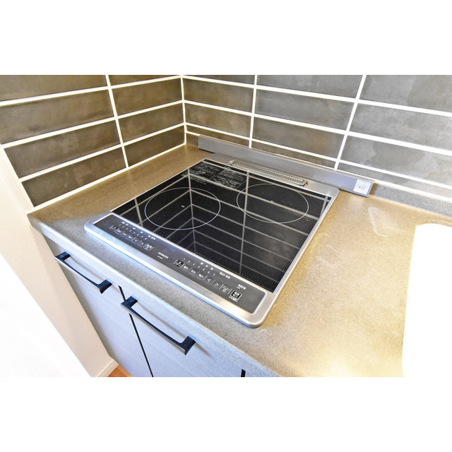 オーパスホームズ三田0804号室 内観