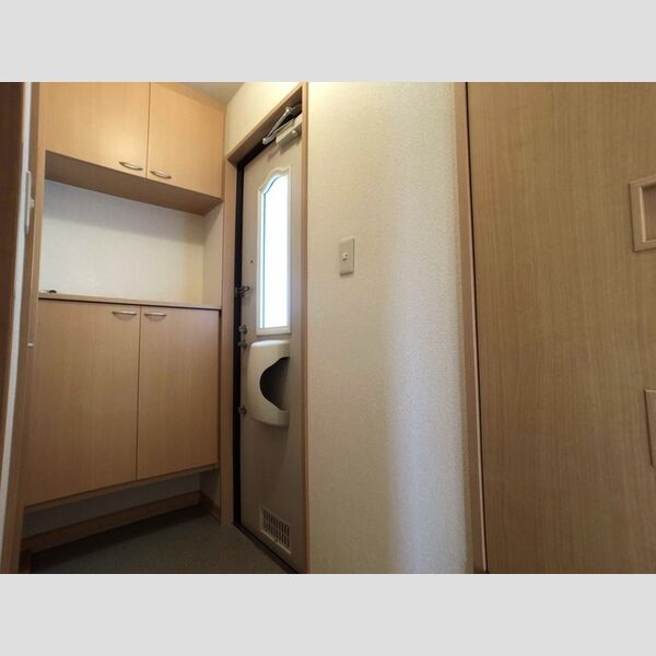 コンフォート湘南　B201号室 玄関