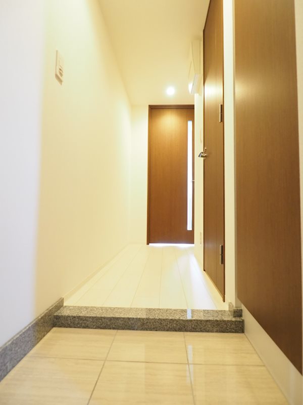 レジディア板橋7階 玄関