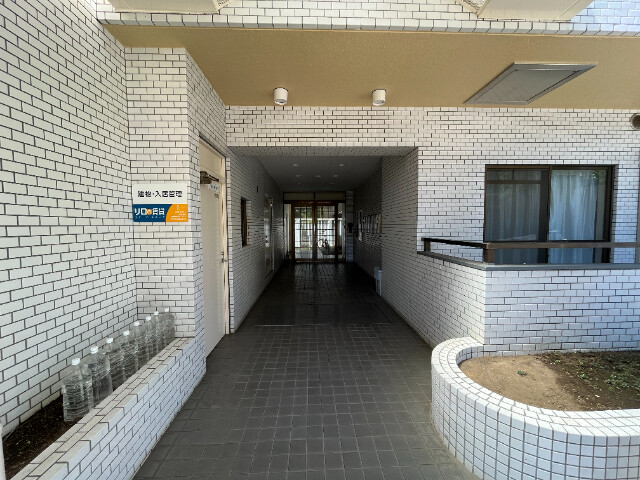 リエスお花茶屋4階 エントランス