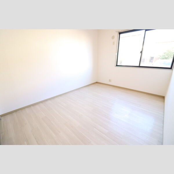 サン・ルミエール105号室 洋室