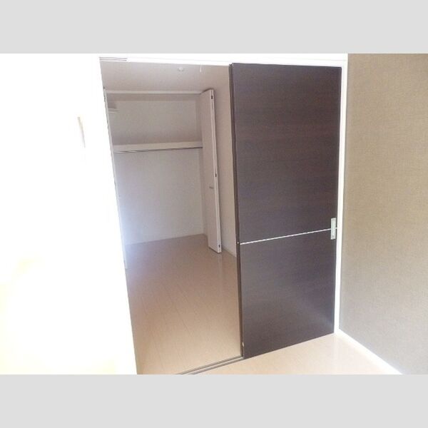 ルミエール105号室 洋室