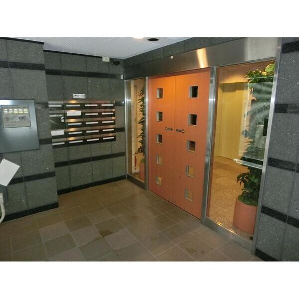 オールステージ代々木106号室 エントランス