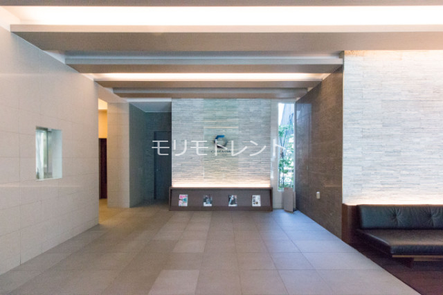 カスタリア中目黒 エントランス