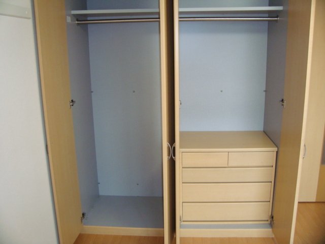 コンフォール・戸手301号室 クローゼット