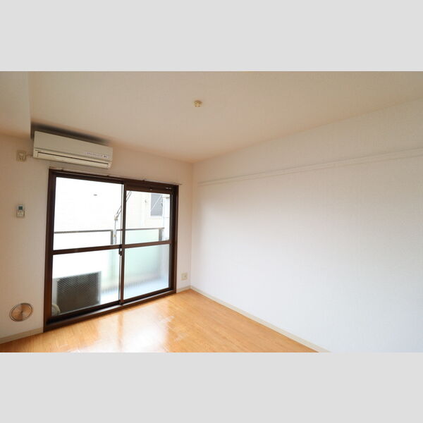 ヴァルキューレ大日 洋室