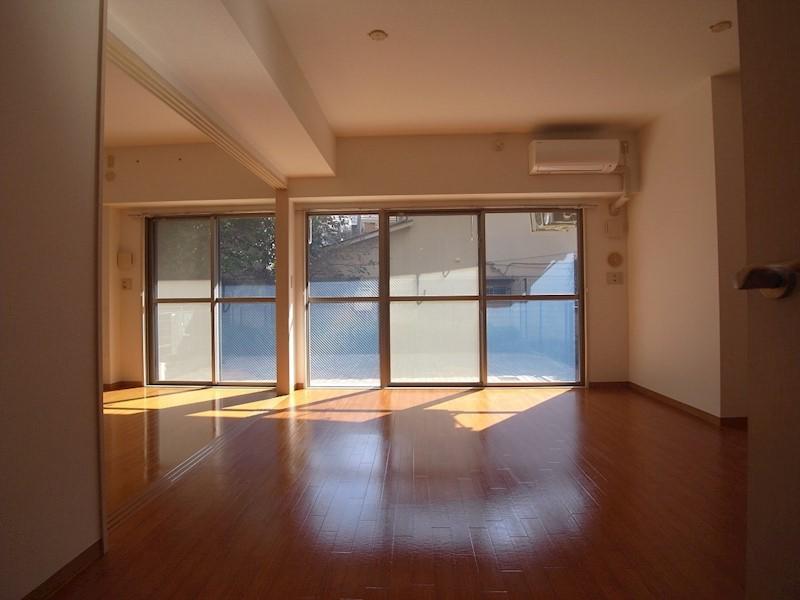 カーロヴィレッタカサイ リビング