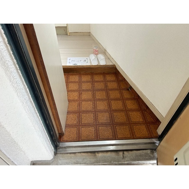センチュリー堀切401号室 玄関