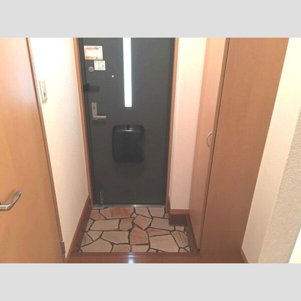 パル・コメット 内玄関