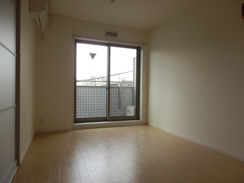 ラシーネ赤塚 リビング